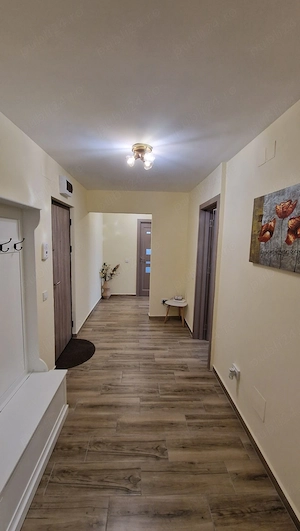 Inchiriez ap 2 camere Piatra-Neamț, centru, parter, str Ana Ipatescu, 400 eur  luna