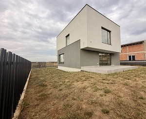 Casa individuala, design deosebit, 4 camere - Giarmata Mare - imagine 16