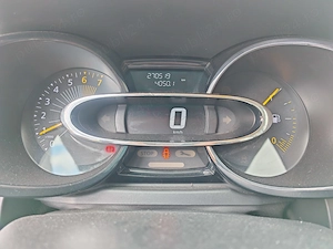 Renault Clio 0.9 75 CP 2015 AC Bluetooth Comenzi volan senzori parcare Pilot automat - imagine 15