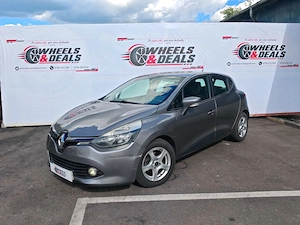 Renault Clio 0.9 75 CP 2015 AC Bluetooth Comenzi volan senzori parcare Pilot automat