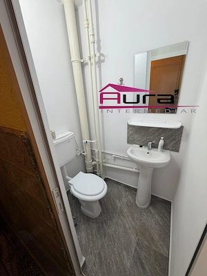 Inchiriez apartament 3 camere zona e3 - imagine 9