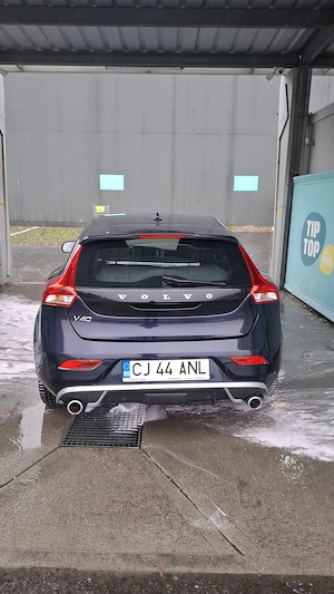 Volvo V40 D2,2.0 diesel - imagine 2
