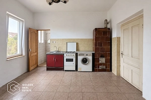 Casa solida cu teren intravilan de 1.555 mp, Sebis, jud. Arad - imagine 11