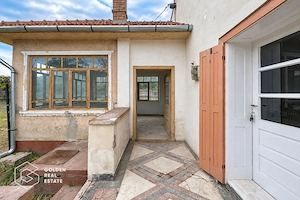 Casa solida cu teren intravilan de 1.555 mp, Sebis, jud. Arad - imagine 17