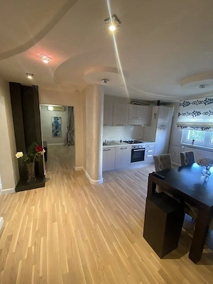 De Închiriat Apartament 3 Camere Decebal, Renovat, Aproape, de Metrou - imagine 7