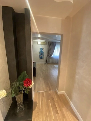 De Închiriat Apartament 3 Camere Decebal, Renovat, Aproape, de Metrou - imagine 9