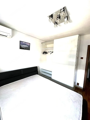  Închiriez Apartament cu 2 camere, lângă Auchan Titan, mobilat complet - imagine 5