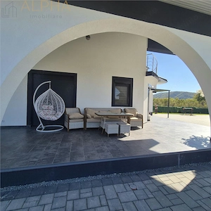 CASA DE LUX DE VANZARE IN CRAINIMAT | 245 MP UTILI | TEREN 1.218 MP | EXCLUSIVITATE - imagine 3