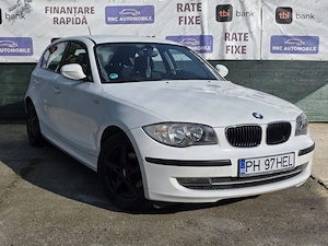 BMW SERIE 1 2010 2,0 benzina 122 cp - imagine 3