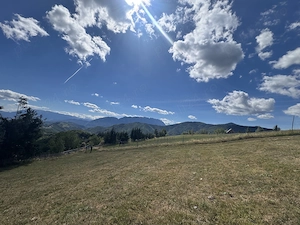 Teren platou superb de 16.000mp cu curent 380V Poiana Mărului   Bârsa Fierului - imagine 3