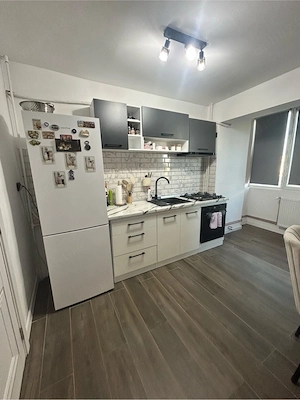 Vand apartament 3 camere Centru Craiova - imagine 3