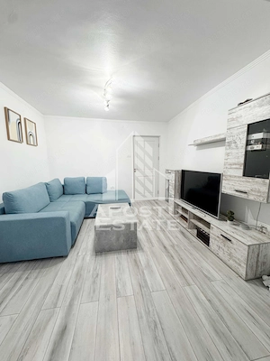Apartament cu 2 camere de închiriat- centrala proprie, Județean