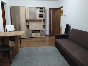 Vând apartament 