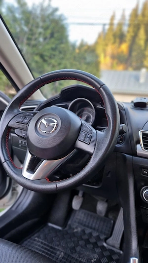 Vând Mazda 3 Sedan, 2.2 Skyactiv-D, 150 CP, cutie manuală 6 trepte, prima înmatriculare 01.2015, - imagine 10