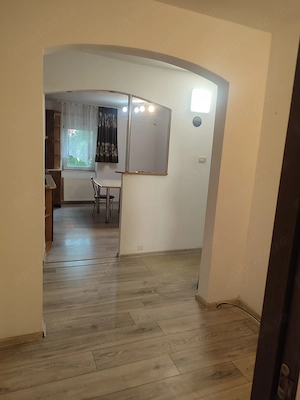 Vând apartament 3 camere decomandate suprafață 81 mp, zonă liniștită lângă parcul Siderurgistului  - imagine 7