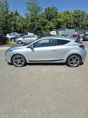Renault Megane 3 Coupe 2.0 dCi 163 CP 2012 - imagine 2