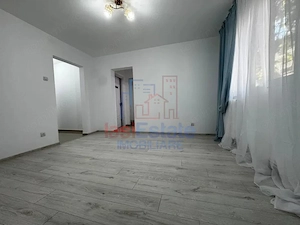 Apartament cu 2 camere, renovat, 40 mp, de vanzare in Tatarasi