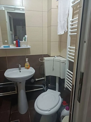 vand apartament 2cam. - imagine 8