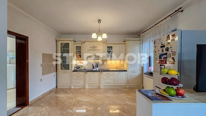 Casa  Rasnov zona Primaverii - imagine 18
