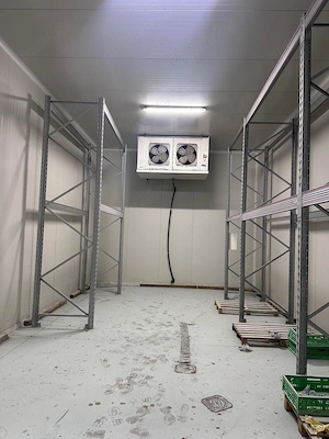 Echipamente frigorifice complete pentru 4 camere frig (Agregate, Vaporizatoare, Uși)