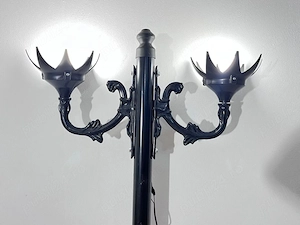 Lampă Tip Stradală Neagră, Cu 2 Brațe Ornamentale, Design Decorativ