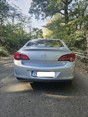 Opel Astra J Sedan 1.6 benzină, 116 CP, Euro 6, an 2016 