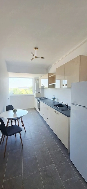 Inchiriere apartament 2 camere -Atria Urban Resort, parcare inclusa, piscina, paza 24 7 - imagine 4