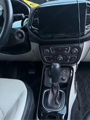 Vand Jeep Compass - imagine 4