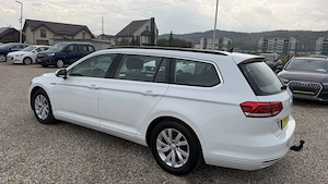 Volkswagen Passat Variant 2.0 TDI SCR BMT 4MOTION Highline 2017 | 150 CP | Diesel | Manuală | Combi  - imagine 14