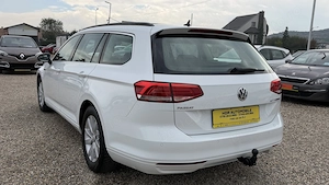 Volkswagen Passat Variant 2.0 TDI SCR BMT 4MOTION Highline 2017 | 150 CP | Diesel | Manuală | Combi  - imagine 18
