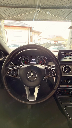 Mercedes-Benz CLA 180d  - imagine 9