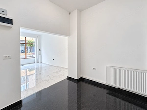 Spatiu comercial central de inchiriat - imagine 3