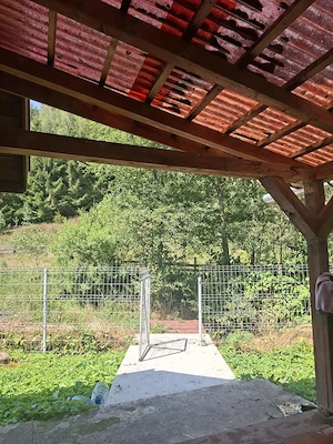 Casă de vacanță din lemn, 50 mp   Tulgheș, la strada principală ( drum asfaltat), lângă pârâul Putna - imagine 3