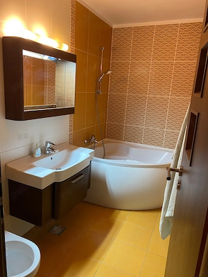 Închiriez apartament 3 cam, 85 mp, complet renovat 2026 Sector 4, la 3 minute de metrou Brancoveanu - imagine 3