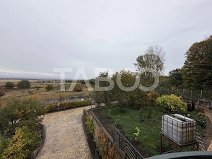 Casa cu potential de investitie 7 camere foisor 4 bazine de pesti  - imagine 15