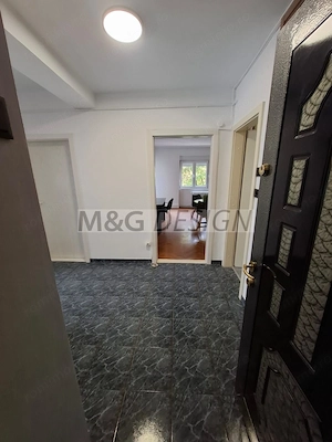 Medicina, etaj 3, CENTRALA, renovat recent - imagine 2