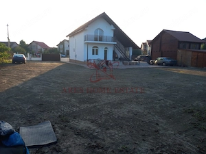 Casă 5 camere, 2 niveluri, intrări și utilități separate – Șag - imagine 5