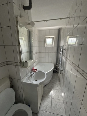 Închiriez apartament cu 4 camere la preț de 2 camere , Constanta  - imagine 7
