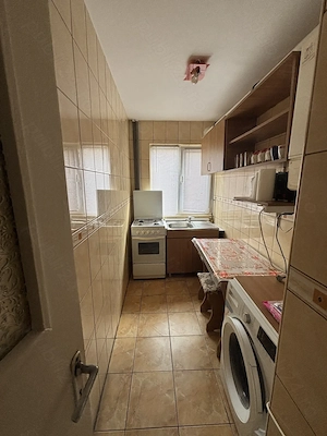 Închiriez apartament cu 4 camere la preț de 2 camere , Constanta  - imagine 4