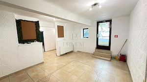 Spatiu comercial cu intrare din strada - Central - imagine 7