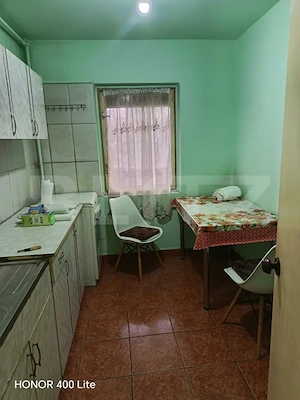 Apartament 4 camere decomandat, separație de gaze, zona Mihai Bravu - imagine 4