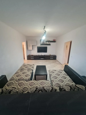 Apartament cu 3 camere, 2 băi și balcon închis | Valea Lungă, Sector 6 - imagine 2