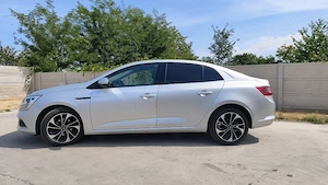 Vând Renault Megane IV 1.3 TCe benzină, 115 CP, cutie manuală, an 2019, 68.000 km. - imagine 2