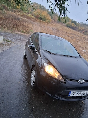 vând ford fiesta 16 2011  - imagine 3