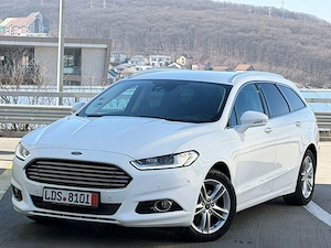   Vând Ford Mondeo 