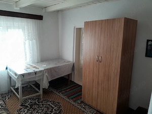 Inchiriez casa in Doljesti - imagine 6