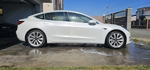 Vand Tesla Model 3 2021  - imagine 2