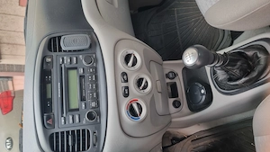 Vând Hyundai Accent 1.5 CRDi, an fabricație 2007, cu 133.036 km. AC - imagine 5