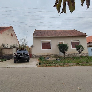 Vând casă 160 mp cu teren 1.300 mp în Breazova, curte și livadă - imagine 3