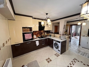 3 Camere | Centrală Proprie | Parcare | Decomandat - imagine 6